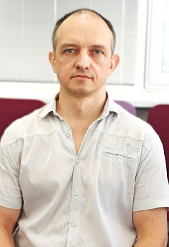  Олег Валерьевич